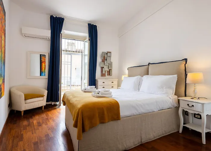 Iflat Spanish Steps Elegant & Spacious