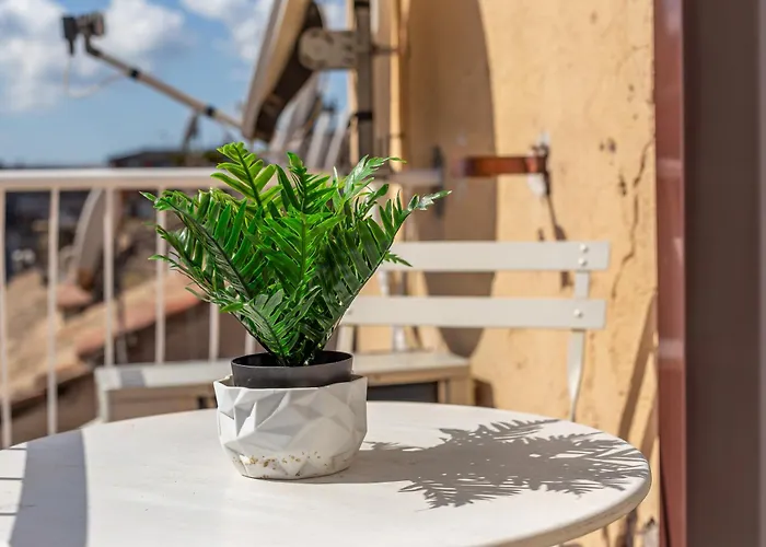Iflat Spanish Steps Elegant & Spacious Apartment *