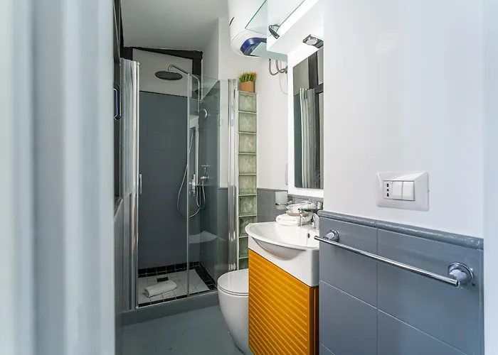 Iflat Spanish Steps Elegant & Spacious * Rom